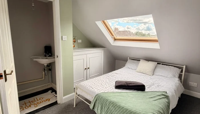 Applewood - bedroom 5 2